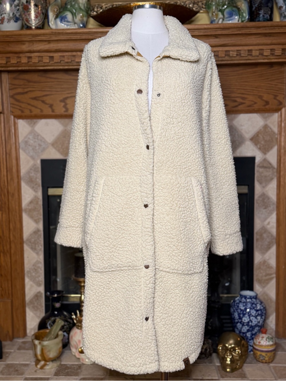 LIV Outdoor Cream Sherpa Longline Button-Front Coat Women’s Large